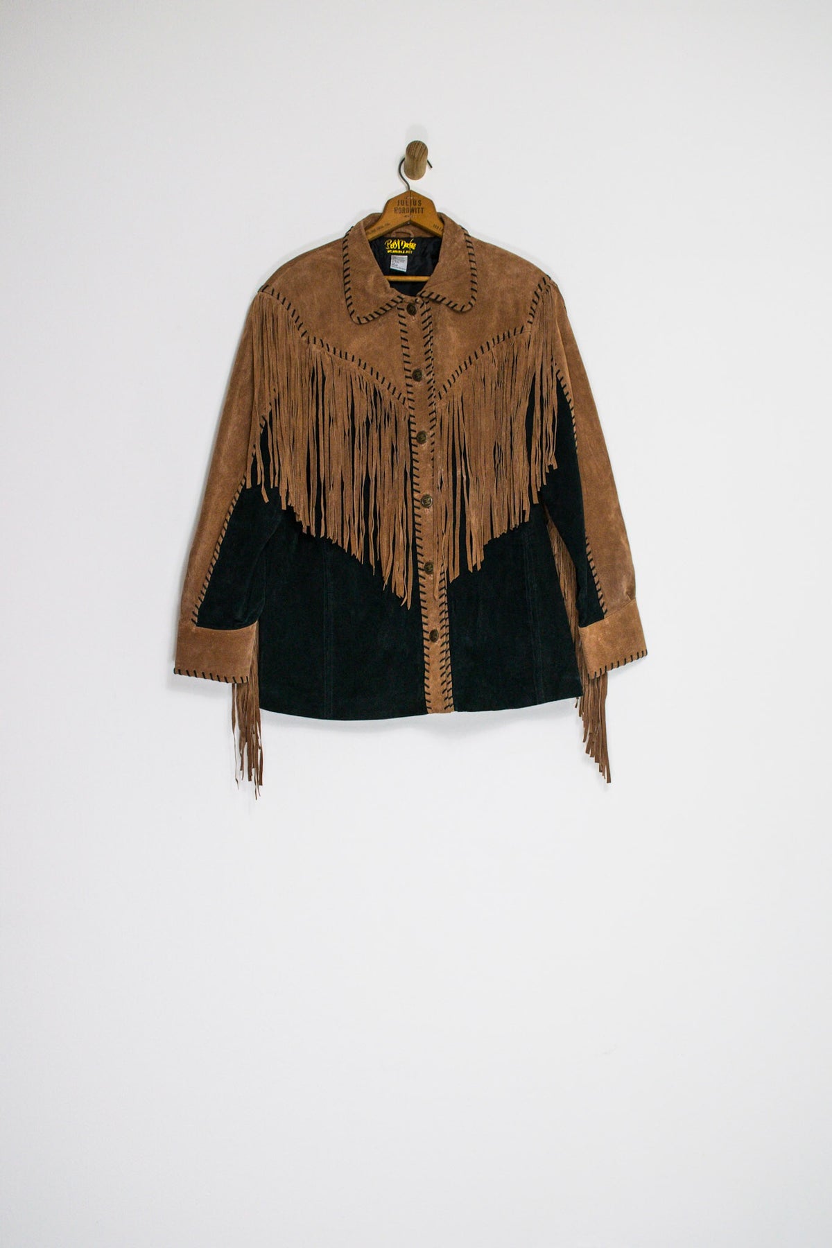 image_b577b396-342e-4032-a526-