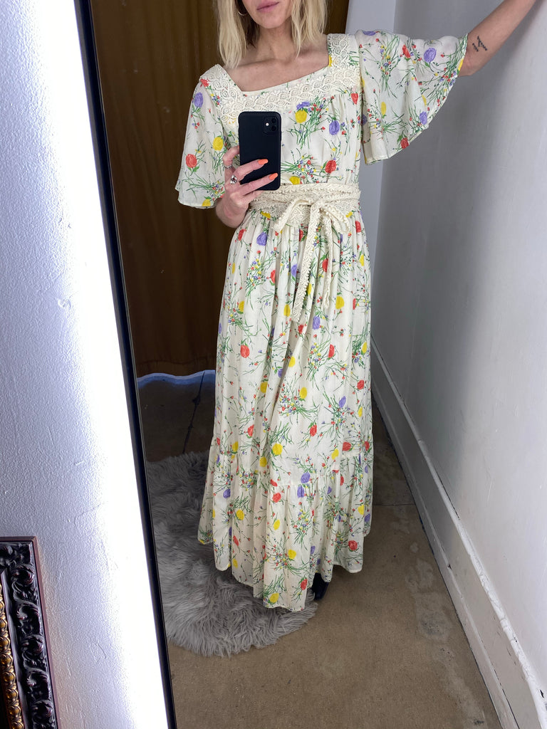 60’s FLORAL AND LACE PRAIRIE MAXI / LARGE